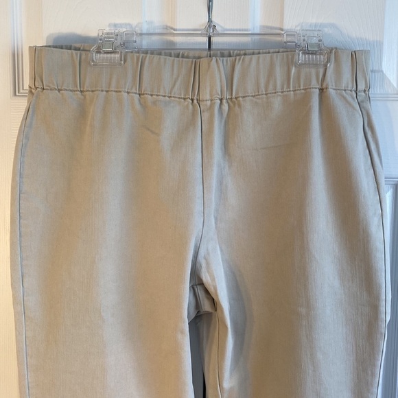 Soft Surroundings Tan Pull-on Metro Legging Ankle Pants with Snaps Size L NWT - Picture 2 of 10